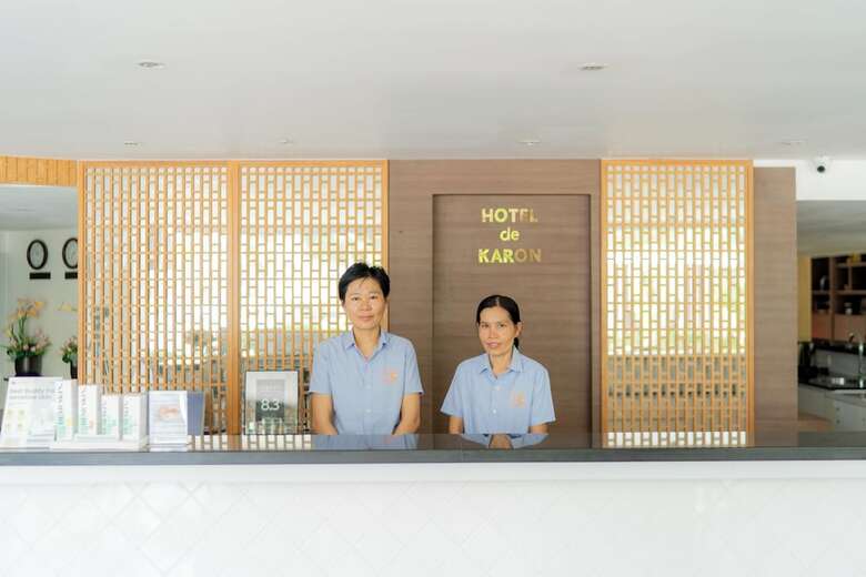 Hotel De Karon