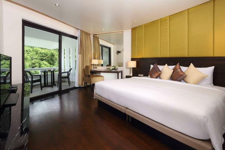 Hotel Le Meridien Phuket Beach Resort