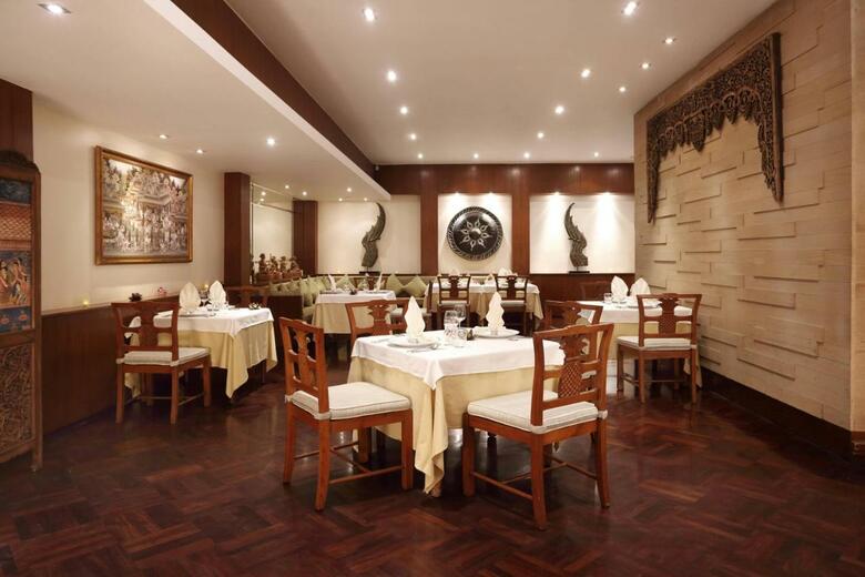 Hotel Le Meridien Phuket Beach Resort