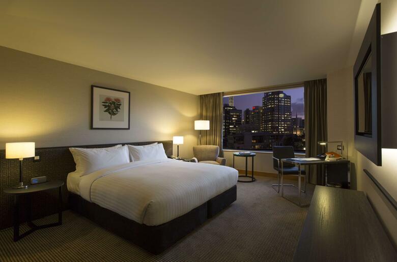 Hotel Stamford Plaza