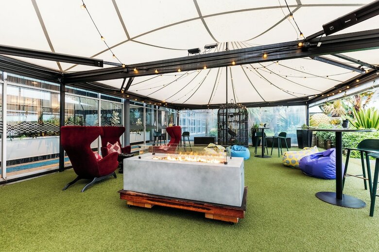 Naumi Auckland Airport Hotel