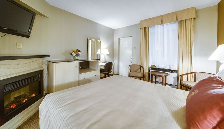 Hotel Monte Carlo Inns Toronto West Suites