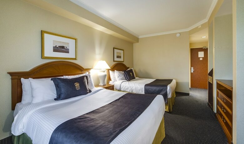 Hotel Monte Carlo Inns Toronto West Suites