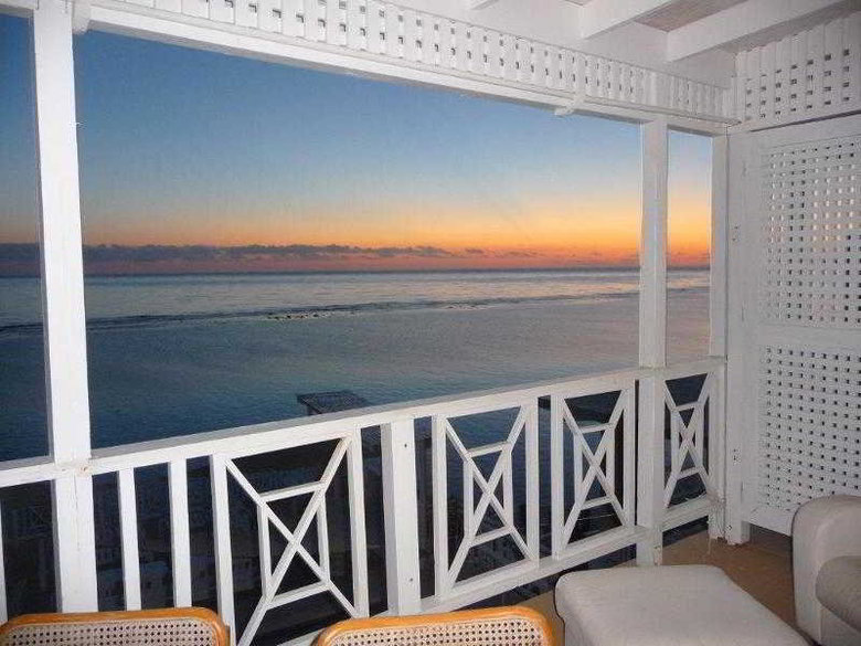 Hotel Moxon Beach