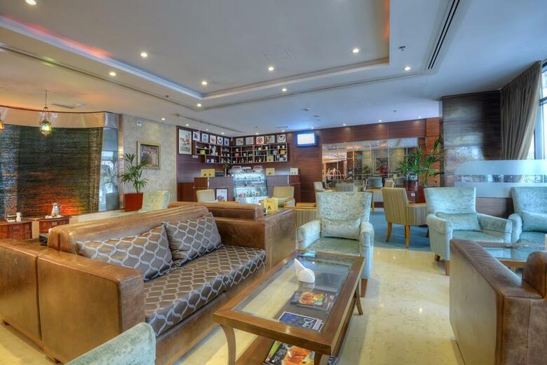 Hotel Golden Tulip Al Barsha