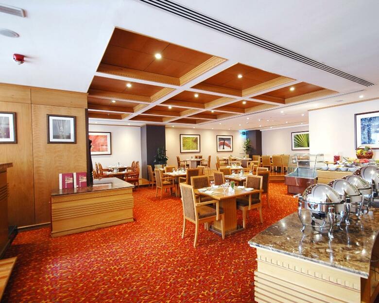 Hotel Golden Tulip Al Barsha