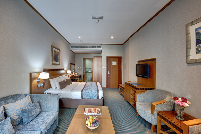 Hotel Golden Tulip Al Barsha