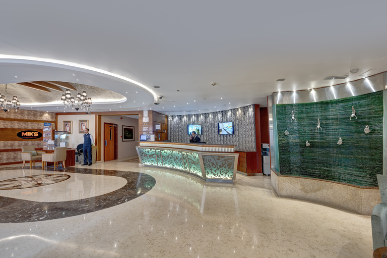 Hotel Golden Tulip Al Barsha