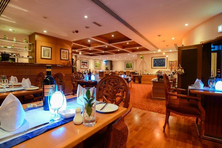 Hotel Golden Tulip Al Barsha