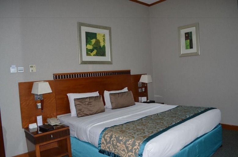 Hotel Golden Tulip Al Barsha