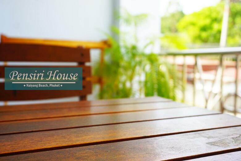 Hostal Pensiri House