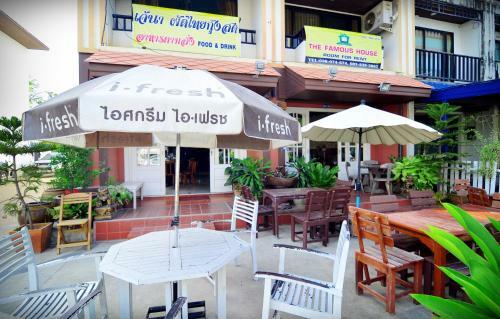 Hostal The Famous House - Jomtien