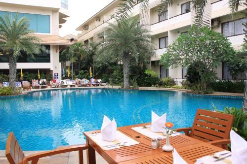 Hotel Seabreeze Jomtien Resort