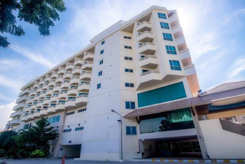 Hotel Seabreeze Jomtien Resort