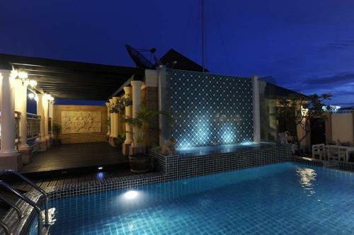 Aparthotel Whitehouse Condotel