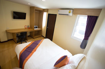 Hotel Studio Central Pattaya By Icheck Inn