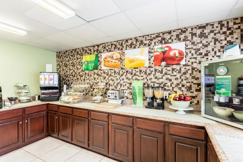 Hotel Quality Inn Near Seaworld