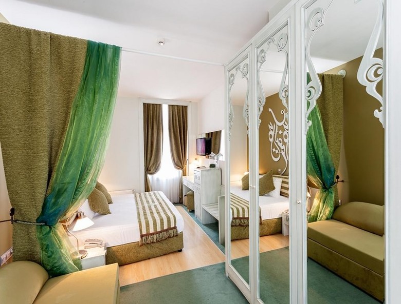 Hotel Adamar