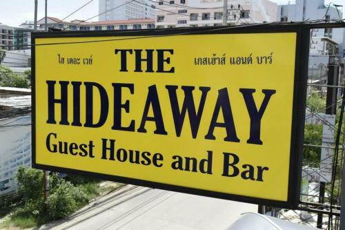 Hostal Hideaway Guest House And Bar