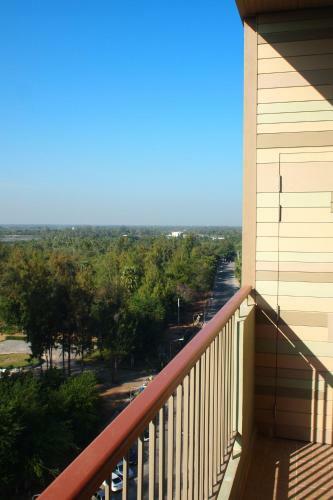 Long Beach Cha-am Hotel