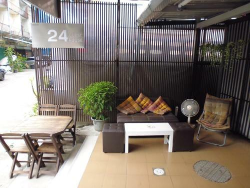 Albergue 24 Guest House