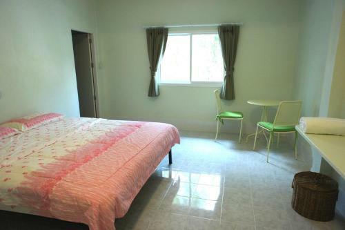 Hostal Roo Poo Guest House