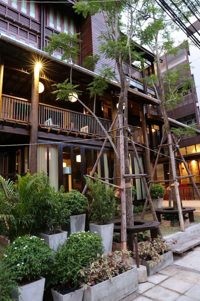 Kampaeng Ngam Hotel