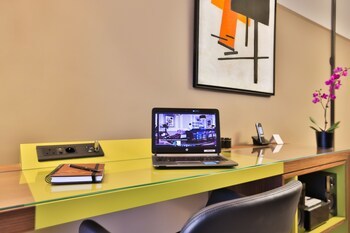 Hotel Fraser Suites Harmonie Paris La Defense