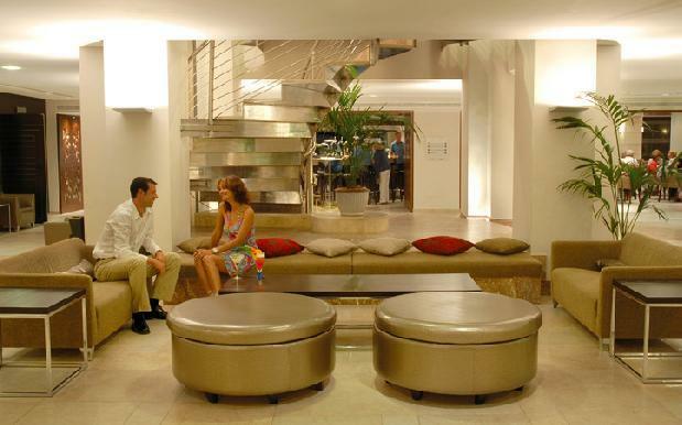 Hotel Beach Club Font Sa Cala