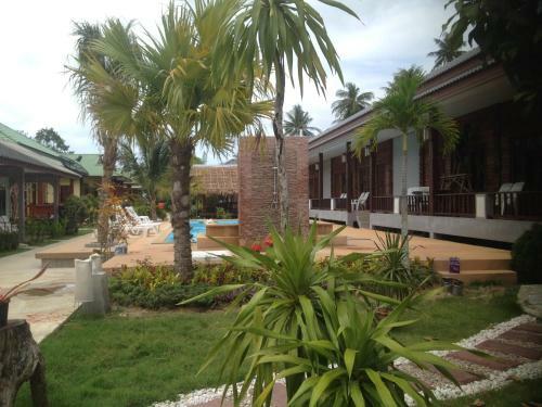 Hotel Khum Laanta Resort