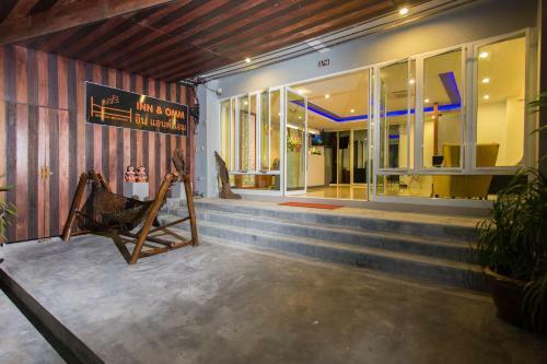 Hotel Krabi Inn & Omm