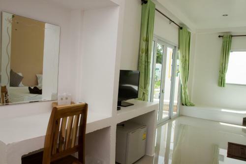 Hotel Keereelay Lanta Resort