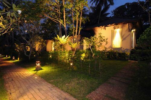 Hotel Clean Beach Resort