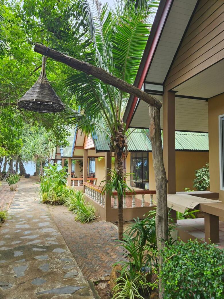 Hotel Lanta Riviera Resort