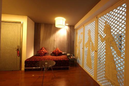 China Community Culture & Art Hotel