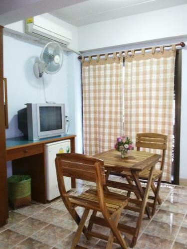 Hostal Ban Wiang Guest House