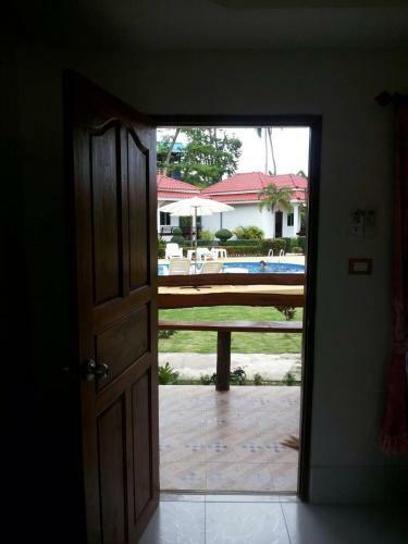 Hotel Hana Lanta Resort