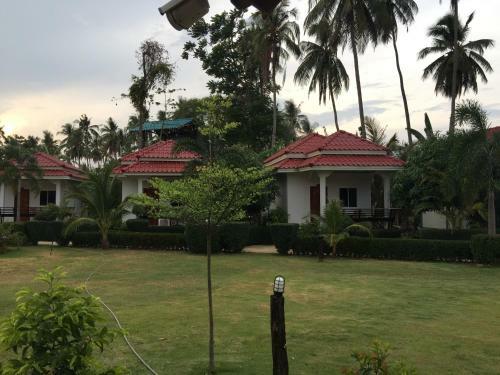 Hotel Hana Lanta Resort