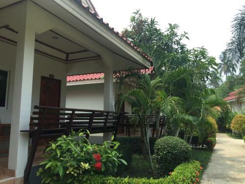 Hotel Hana Lanta Resort