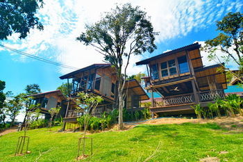 Hotel Alama Sea Village Resort