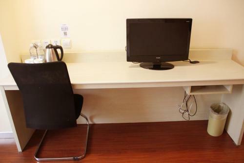Hotel Hanting Express Qingdao Shandong Road Wanda