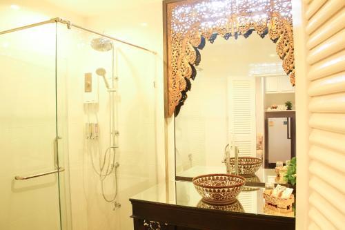 Hotel Ratchiangsaen Flora House