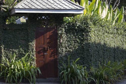 X2 Chiang Mai South Gate Villa