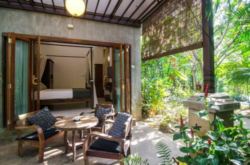 X2 Chiang Mai South Gate Villa