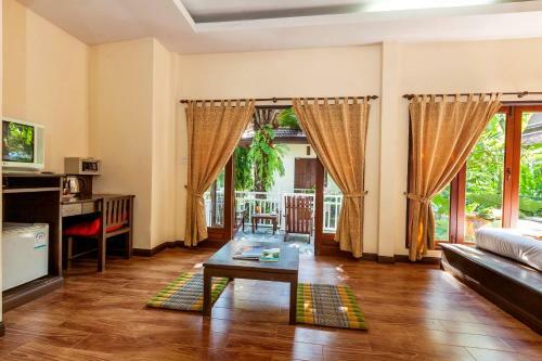Hotel Lanta Klong Nin Beach Resort