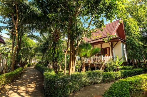 Hotel Lanta Klong Nin Beach Resort