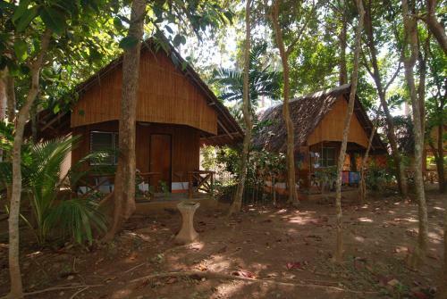 Hotel Lanta Coral Beach Resort
