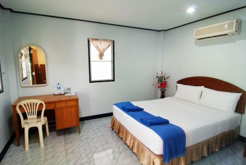 Hotel Lanta Coral Beach Resort