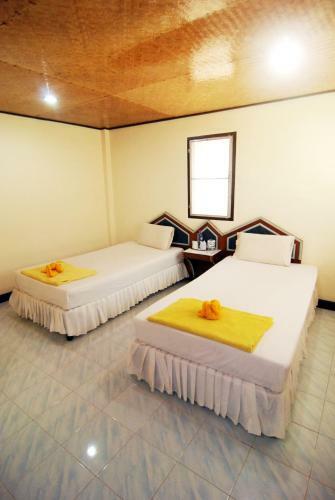 Hotel Lanta Coral Beach Resort