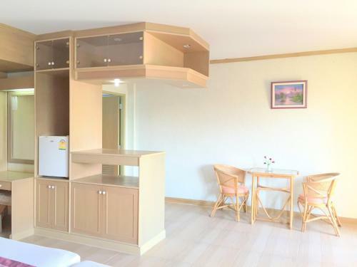 Hotel Takiab Beach Resort